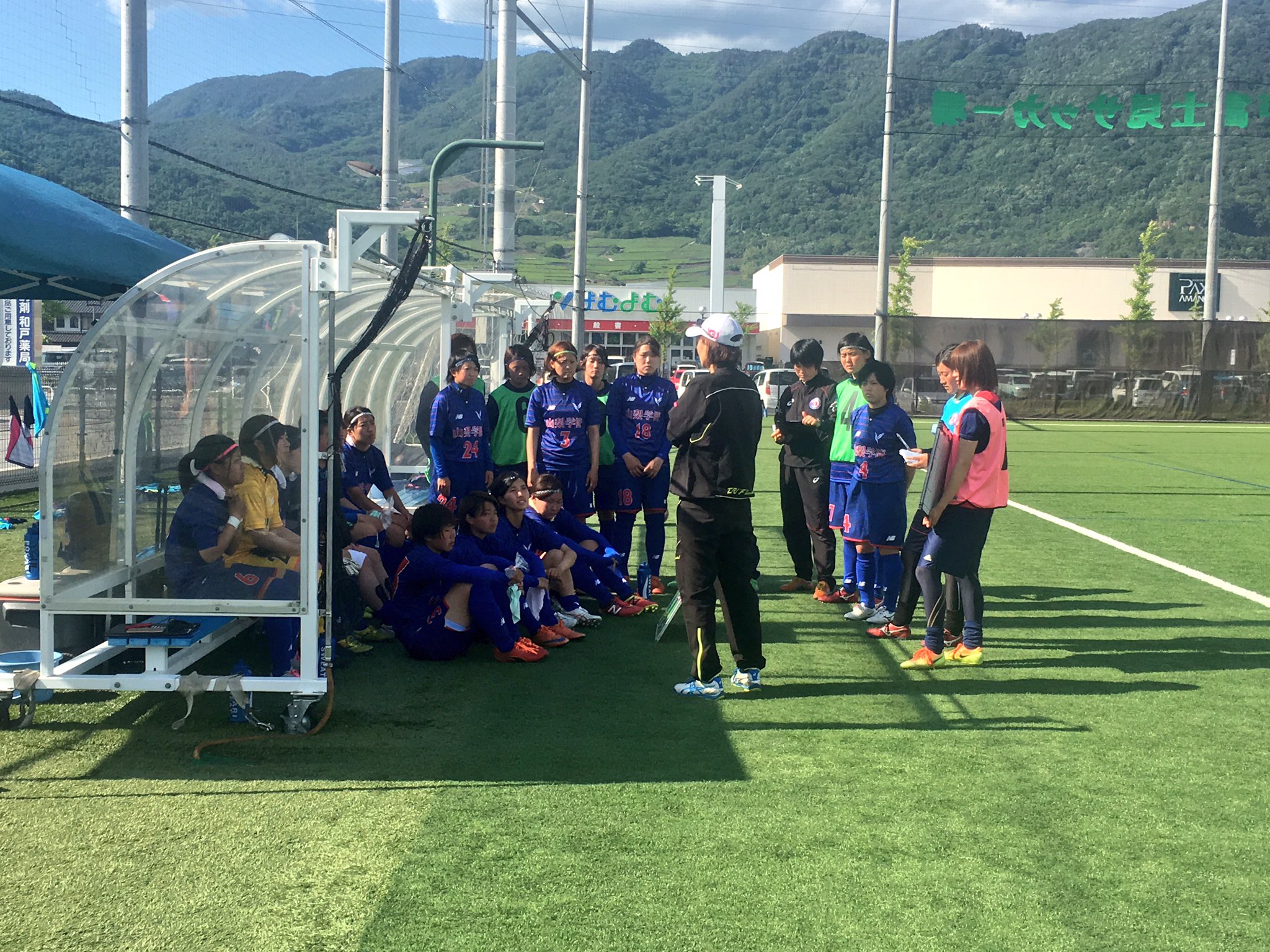 山梨学院大学サッカー部女子 公式 山梨県女子サッカーリーグ1部 結果 本日6 4 日 Vs 武田消毒ジェイドfc 得点者 森村友紀6 広瀬永子5 水野あやめ3 久光日向 井上茉衣 伊敷侑美 本日も応援ありがとうございました