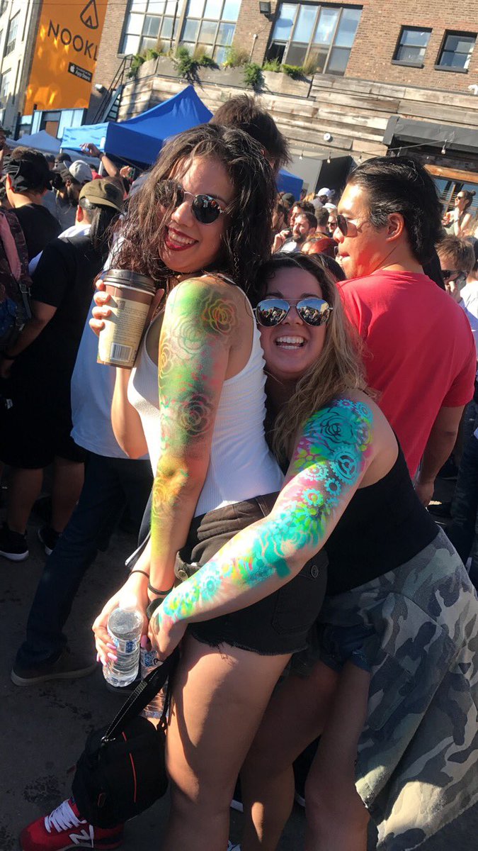 katieenrxo's tweet photo. #bushwickblockparty https://t.co/G2J75Yc3UX