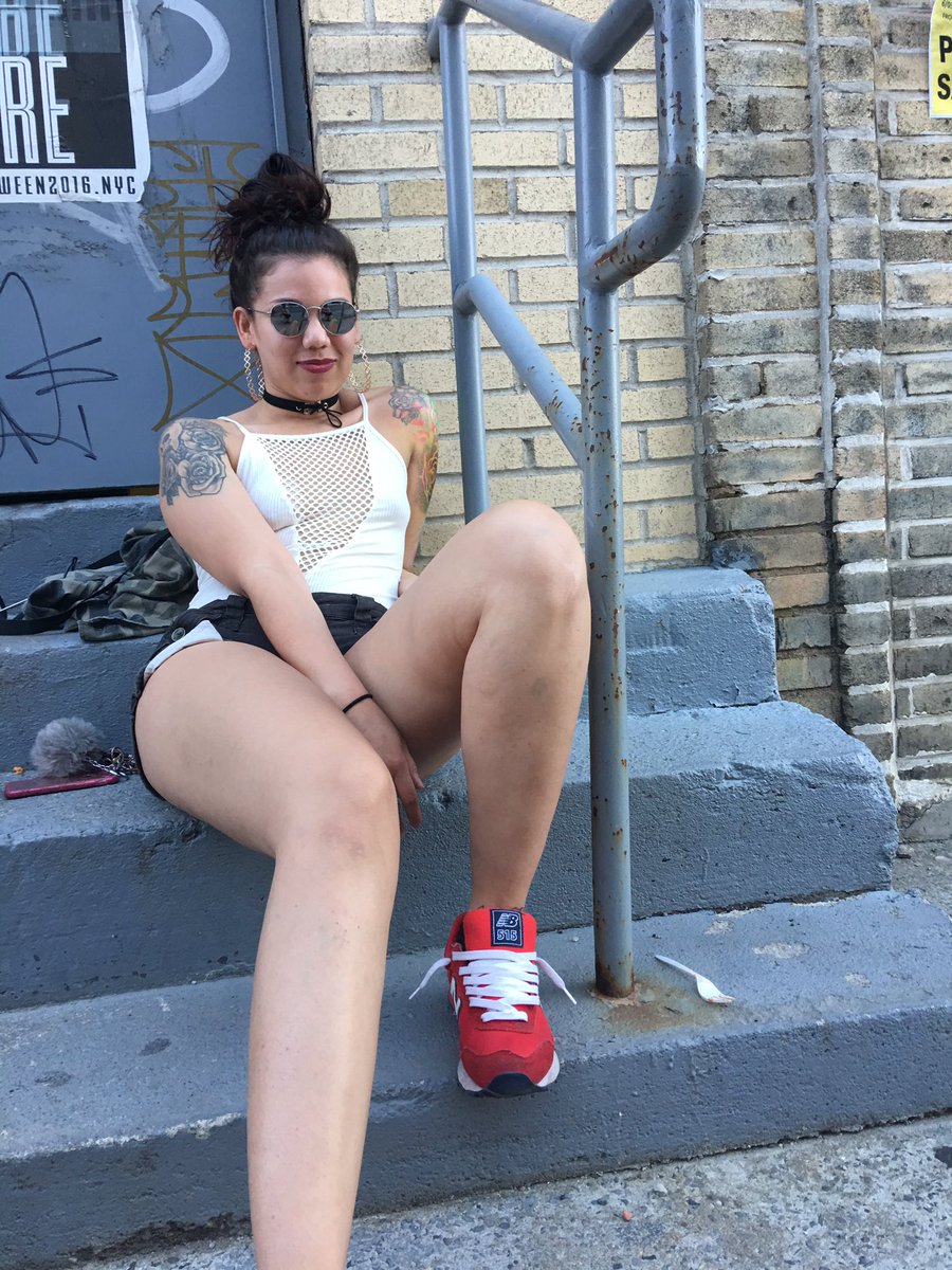 katieenrxo's tweet photo. #bushwickblockparty https://t.co/G2J75Yc3UX