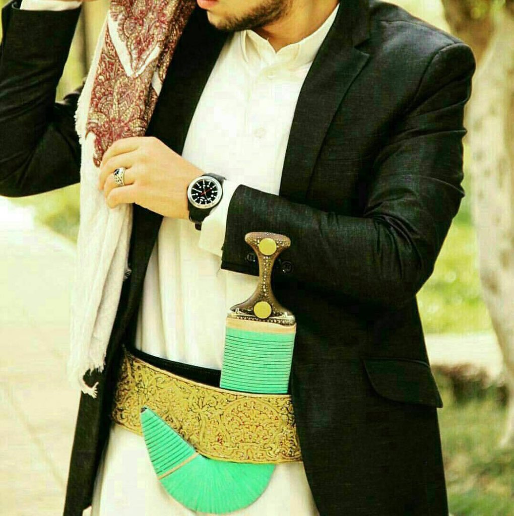 اصنع خيرا ..
لان هو الشئ الوحيد الذي لا يموت
حين تغيب انت،
#الامير_وليد_محب_١٥k