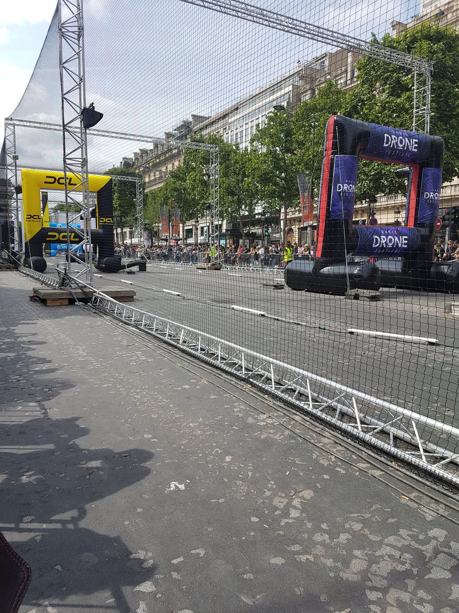 JeanBalas's tweet photo. Ready for the race ! #futureisamazing @Paris #ParisDroneFestival https://t.co/PMc5kbyr28
