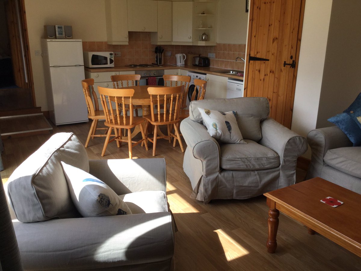 Sunnyside Lodge availability showing online nutwoodlodges.co.uk #norfolkselfcatering