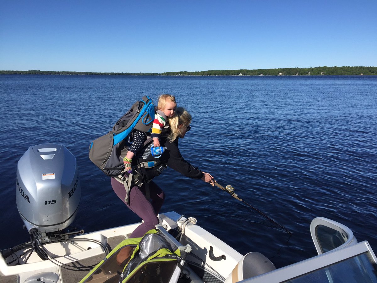 MuskyNinja's tweet photo. Great Figure 8 technique Alana!  Added weight for balance!!  #muskyfishing #babymusky https://t.co/d07TumkypY