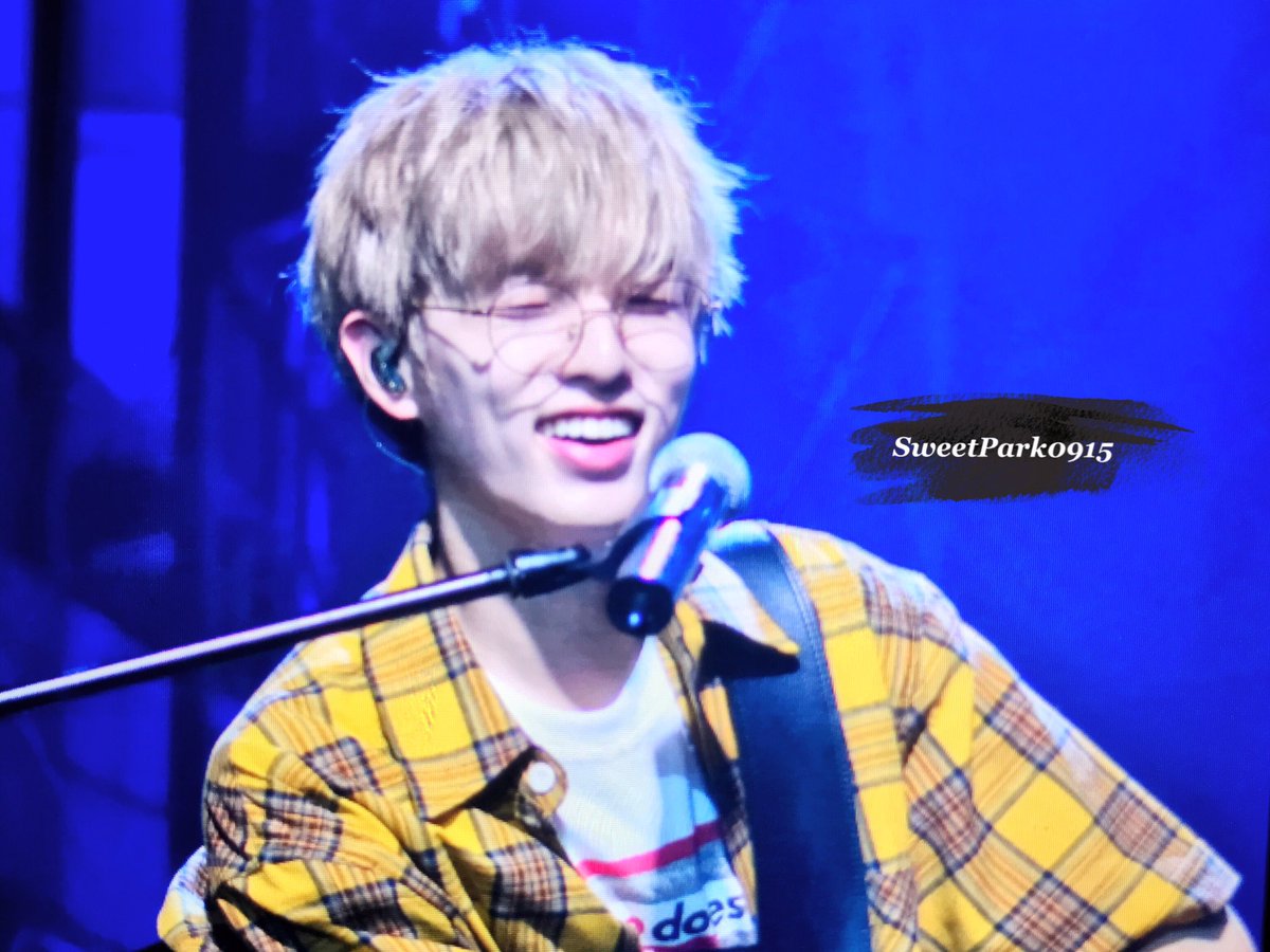 sweetpark_0915's tweet photo. 170604 EVERYDAY6 Concert in June
Preview 3P
#데이식스 #제이 #Jae 
#EveryDAY6
#DAY6 #SUNRISE
#반드시웃는다 #I_Smile https://t.co/6e1AvelmPr