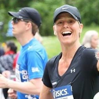 CiaSandgren's tweet photo. Stockholm Marathon 3 juni 2017.
#stockholmmarathon #tsmrunning #jagspringer #marathonse #löpare #löpning #runnersworldswe #asics #stockholm https://t.co/1Qdxal3fx4