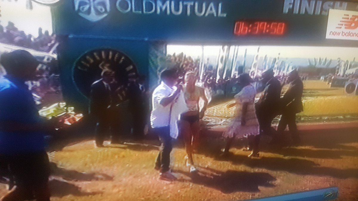 Well done <a href="/charnebosman/">Charne Bosman</a> 3rd overall, 1st South African and 1st Veteran what an achievement, so very proud of you <a href="/BosmanCarel/">Carel Bosman</a> @NikeRunningZA