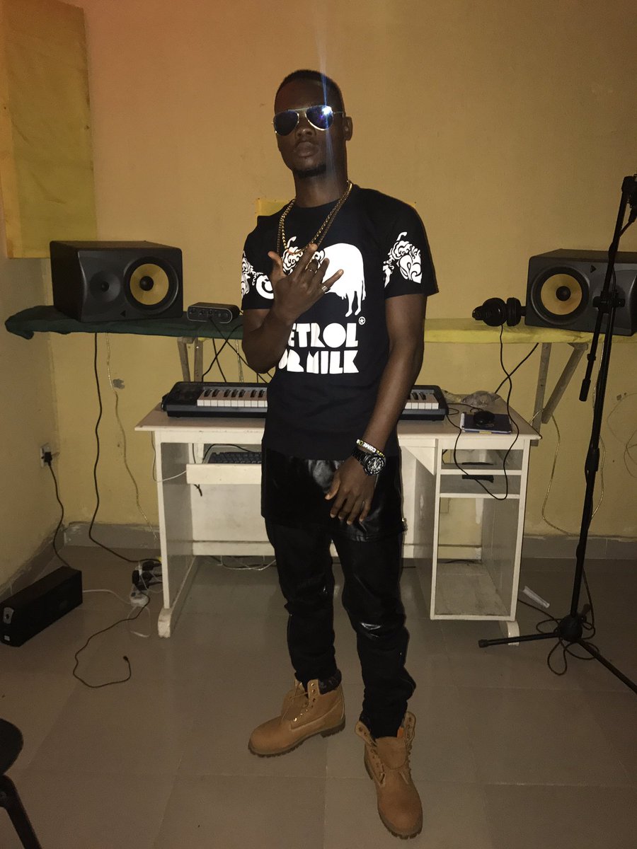 Jpart_Omobanke's tweet photo. Did u go 2 church 2day? Feeling blessed,,,, #Happy_Sunday https://t.co/8Gw0IplDwk