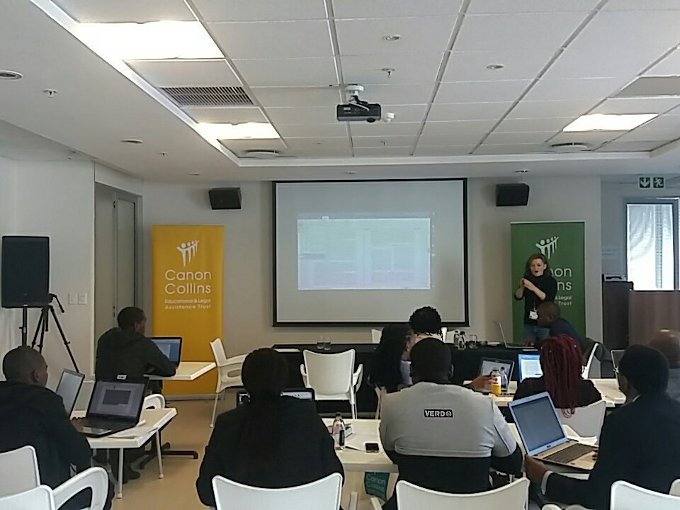 CanonCollins's tweet photo. Scholar Sara Muller running a valuable word processing skills workshop with her fellow scholars #ExploringIDs https://t.co/vA1tn6vM5l