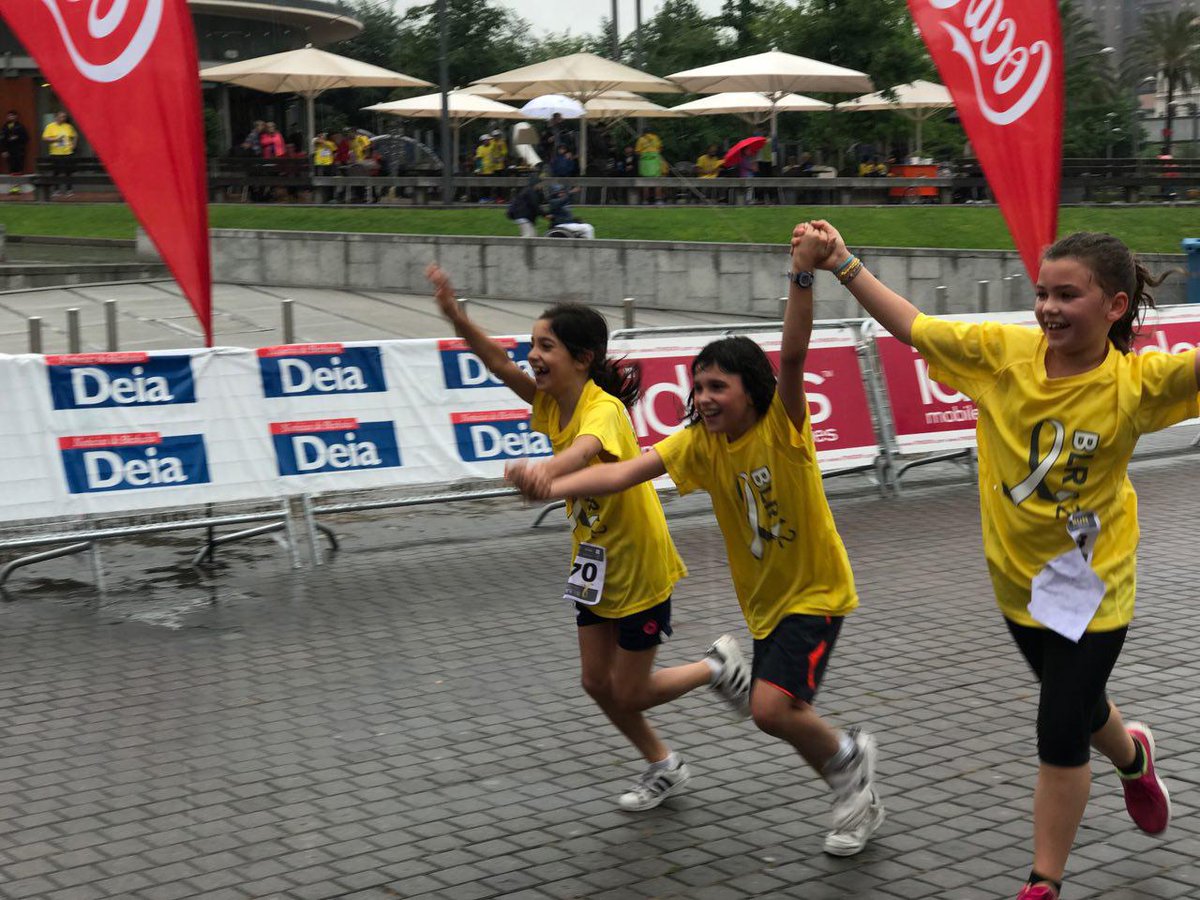 BilbaoLetsRun's tweet photo. ¡La lluvia no nos para en #BilbaoLetsRun!
Enseguida dará comienzo la subasta
Adi egon! https://t.co/FtXOWL7ZsH
