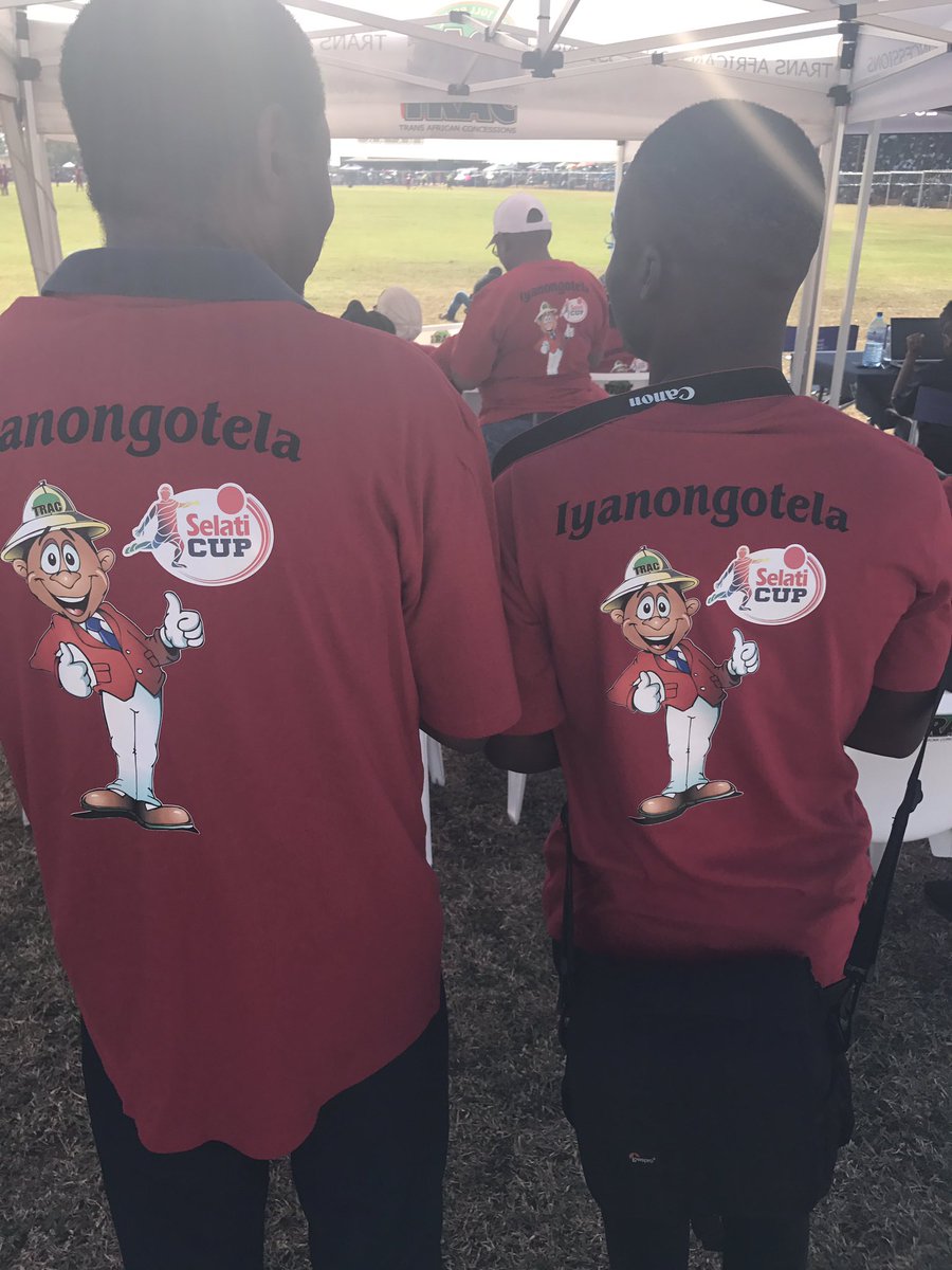 LifeAtRCLFOODS's tweet photo. Proud supporters! #SelatiCup https://t.co/P1192saTZl
