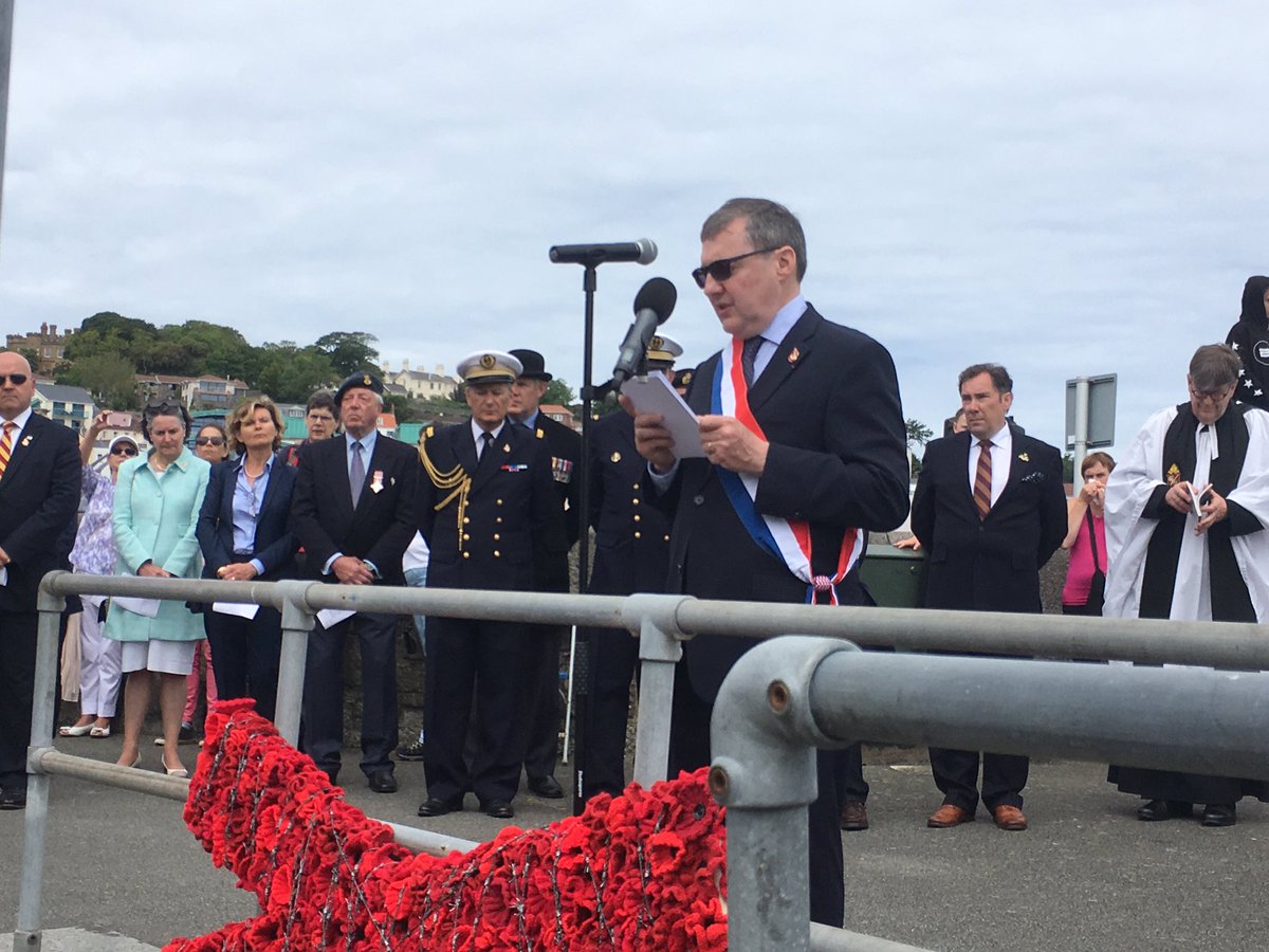 French politician <a href="/BasPhilippe/">Philippe Bas</a> says he's "deeply moved" by today's <a href="/RGLIParade2017/">RGLI Parade 2017</a>