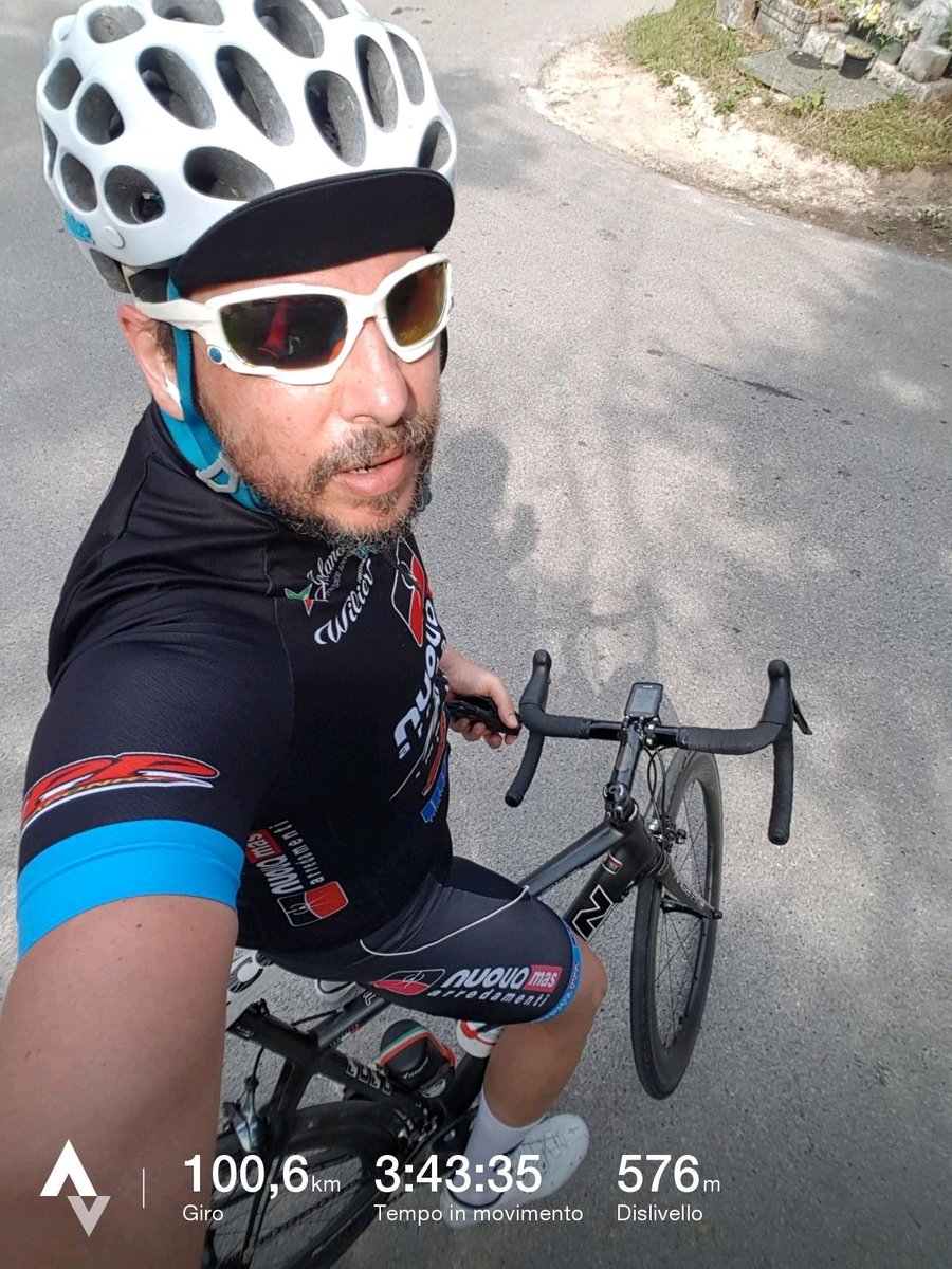 EmmanueleMammu's tweet photo. Oggi colli Berici gran #caldo!!😥😥😩 #alancycling @senzabici https://t.co/HBq4LkLjG4