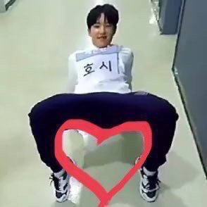 yjhiz's tweet photo. ์์ ์ค๋น , ์ฌ๋ํด์!! @pledis_17 #์ธ๋ธํด #SVT_Q https://t.co/xe3OfXz2AM