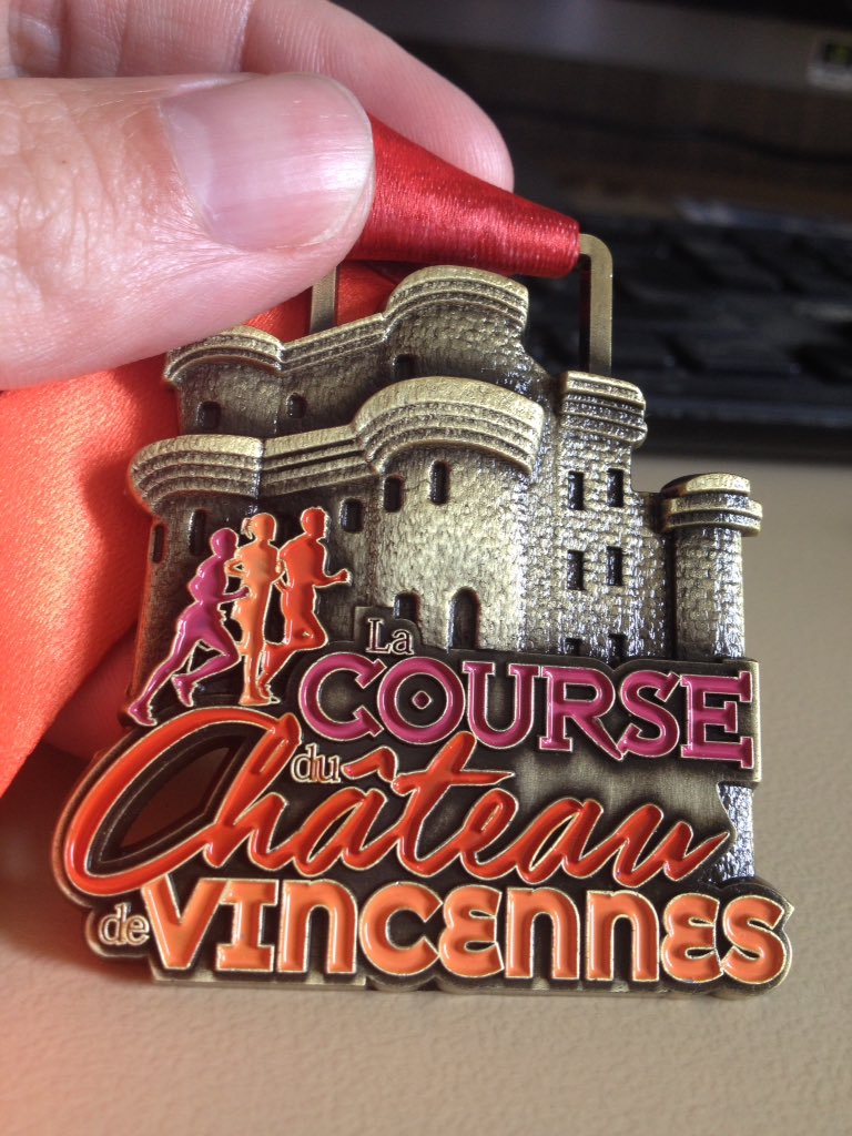 VINCENTSKYROCK's tweet photo. #lacourseduchateaudevincennes thanks aux organisateurs et aux bénévoles 👍👍👍 #protiming #vincennes #running https://t.co/RXPJqTQWFR