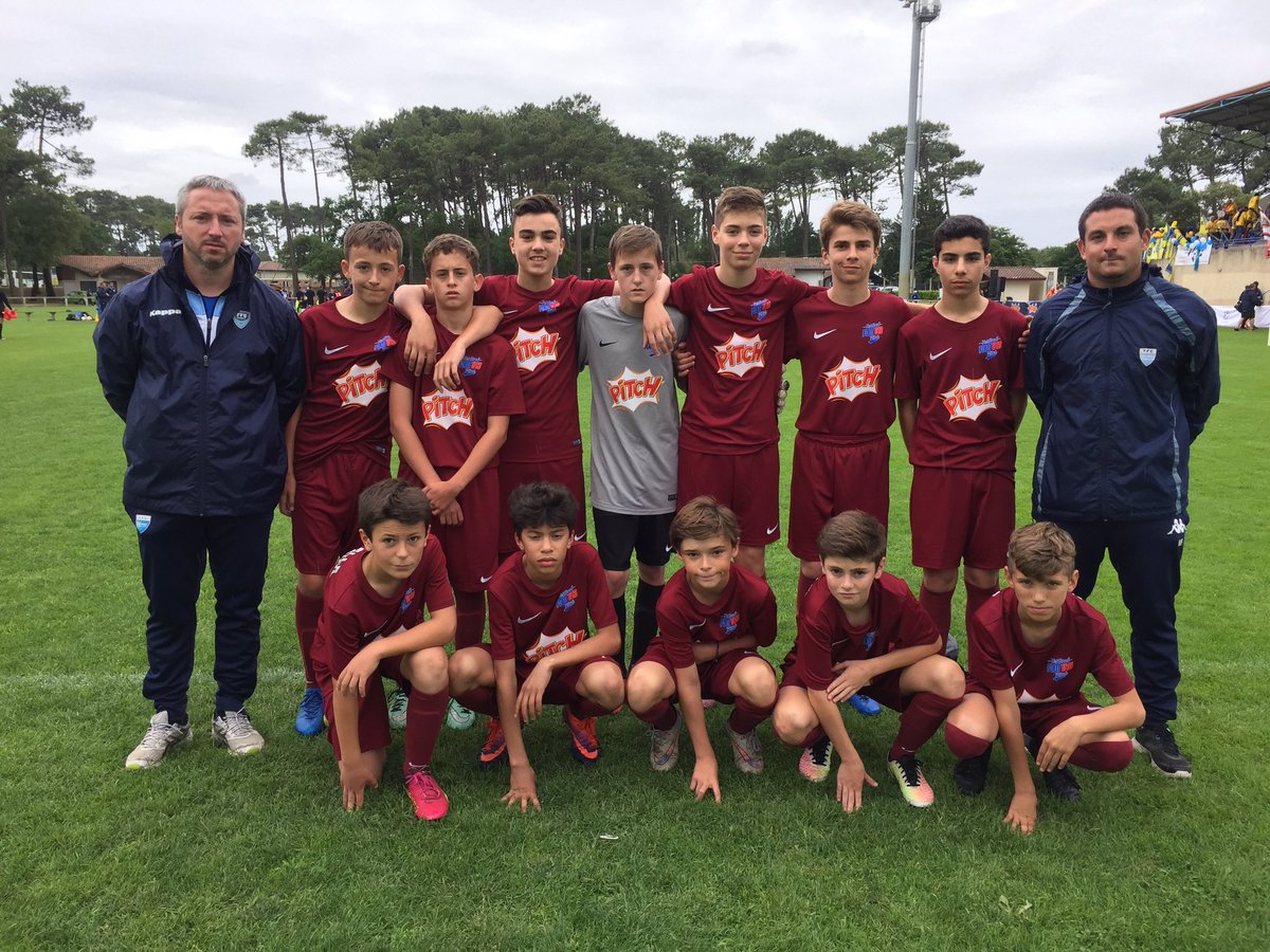 LigueFootballNA's tweet photo. #FestivalFootU13 chez Les garçons se sont @TrelissacFC et @FCPoitiers qui représentent la LFNA ! #TeamLFNA ! 😀👍⚽️ https://t.co/qsRsnDeYqb