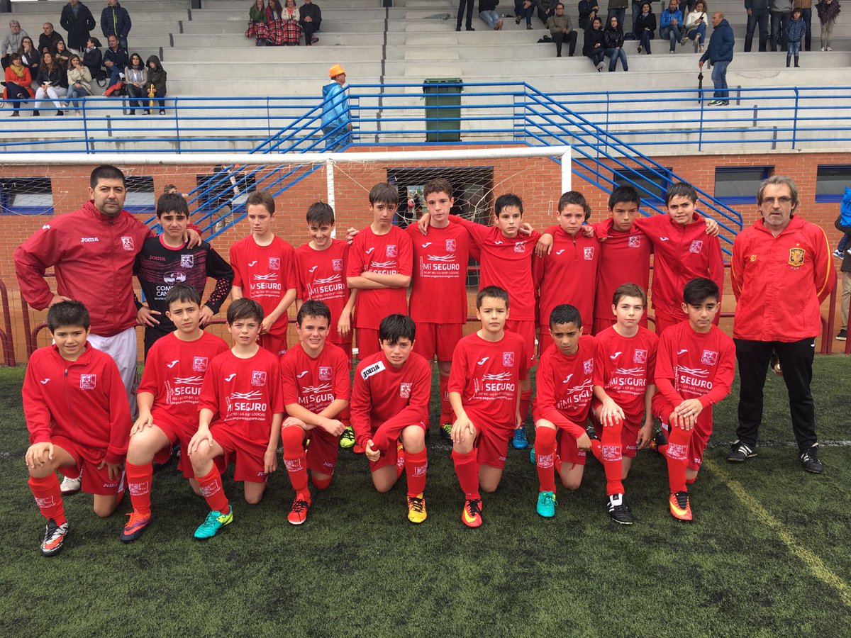 El fin.
Un gran tercer puesto.
Aúpa <a href="/CFL_TATU/">CFL Tatú</a>  siempre siempre siempre
#CCC#