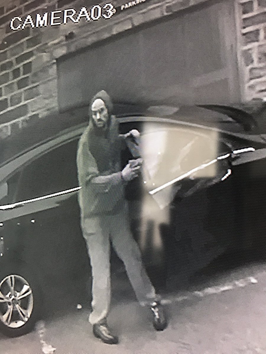 robparker1981's tweet photo. My car was broken into last night. Please RT to see if I can get a name to the face https://t.co/IwCQKaxGuS