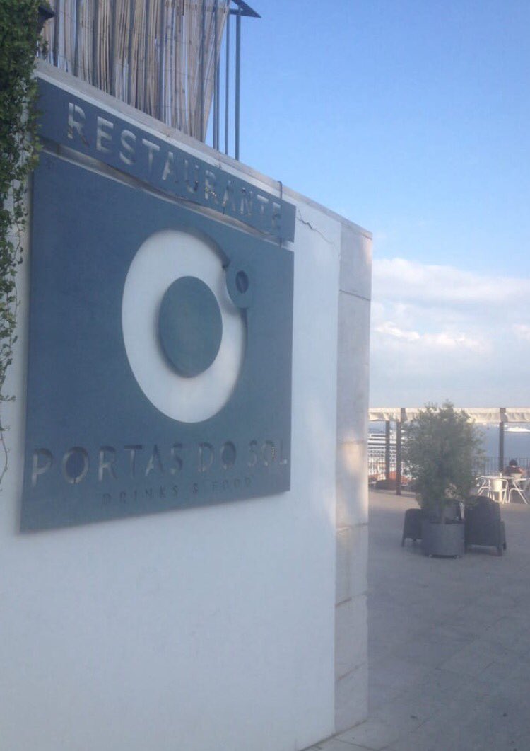 JB_TheLastDrop's tweet photo. So I've been told this is best view of #Lisbon. #RoofTopLunch #LisbonPortugal #BinNo27 #FinestReserve #FonsecaPorto #Fonseca #Porto https://t.co/epQ59arjQQ