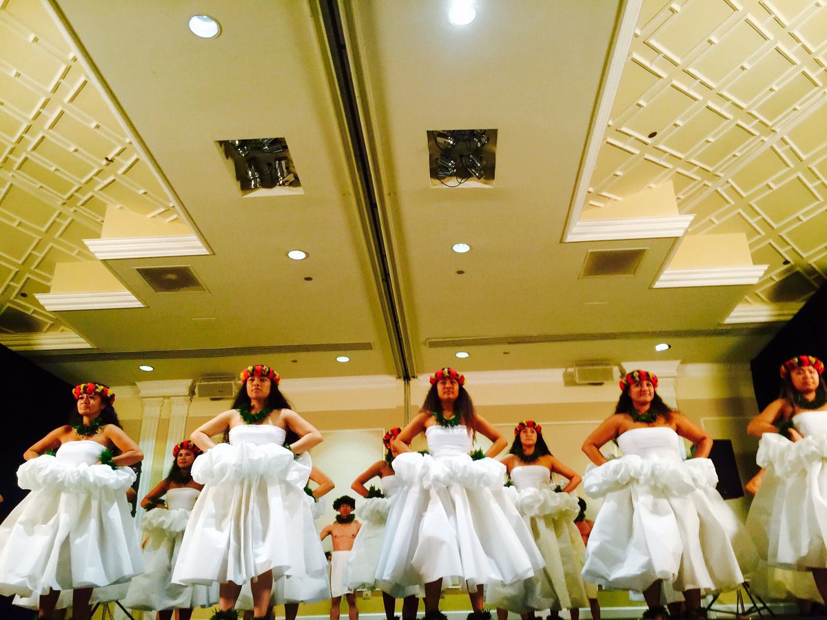 Ioana_Aboumitri's tweet photo. So proud of my hula sisters from Hālau Hula `O Walea at their show Nānā I Ke Kumu "Look to the Source" #HalauHulaOWalea #SpreadAlofa 💚 https://t.co/3LIVXdERrn