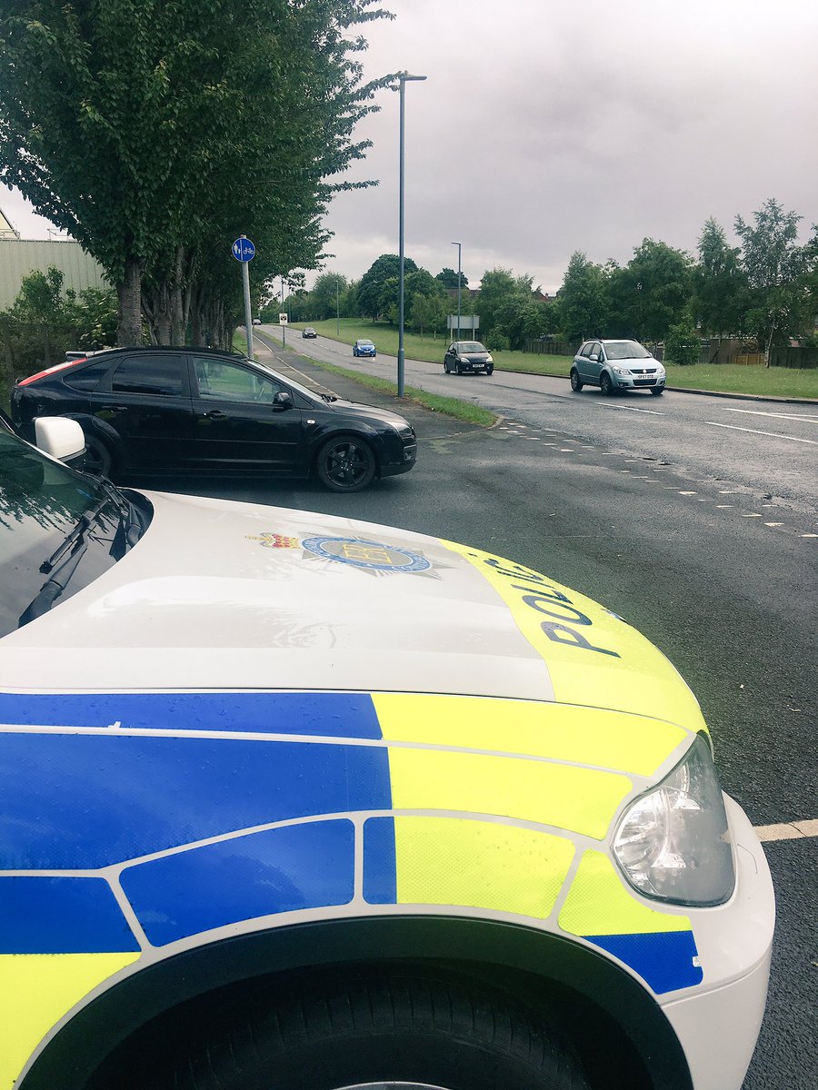 CumbriaRoadsPol's tweet photo. Female driver using her ๐ฑphone on London Road, Carlisle - Traffic offence report issued ๐ต#Breakthehabbit #Itcanwait #Fatal4 https://t.co/sQ0fWaSrlt
