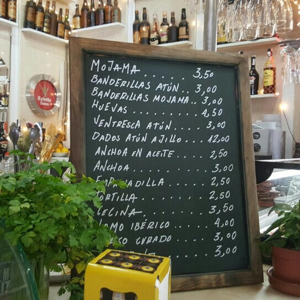 Loquillo_BCN's tweet photo. A dónde vas a ir hoy?
El mejor vermú te espera en el Loquillo C/ del Mar 75. https://t.co/hFycRvcwdx