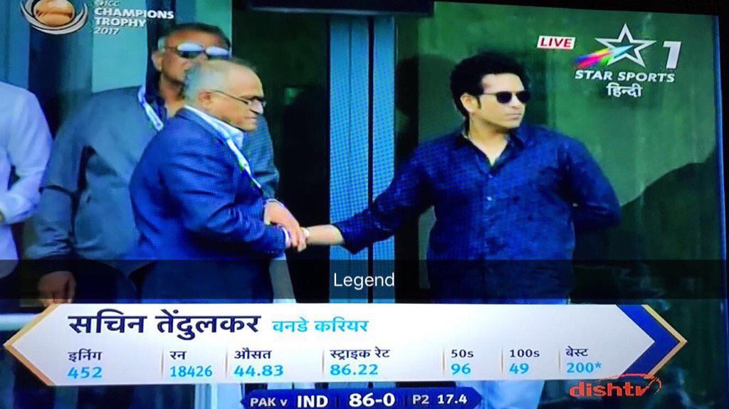 IamTarunJoshii's tweet photo. Legend himself #INDvPAK #SachinABillionDreams #SachinTendulkar #ct2017 #100tons #NationFirstNoCompromise #MaukaMauka https://t.co/QgeYJZDPGF