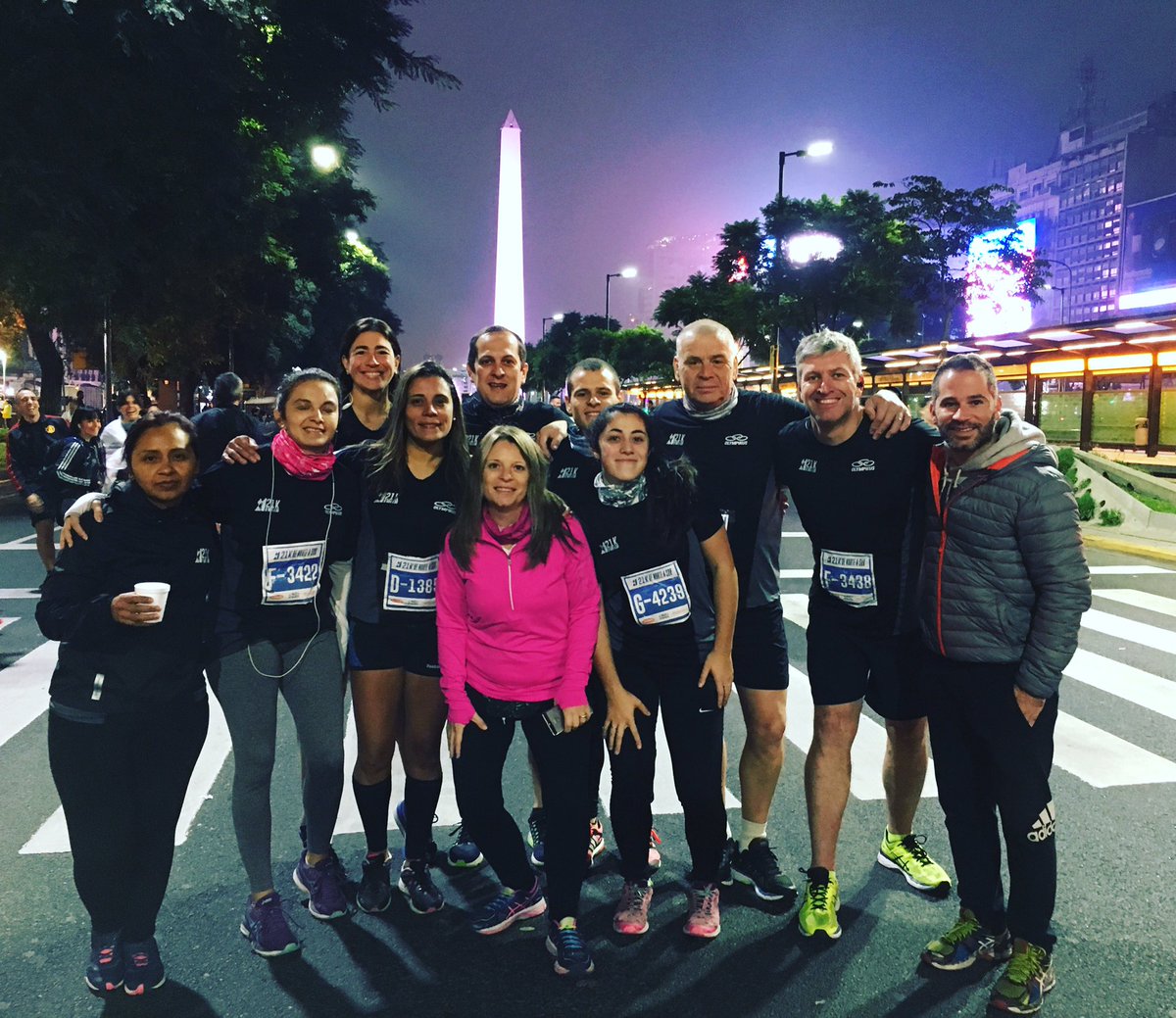 huguys14's tweet photo. #NorteaSur #NuevoDesafio #HayEquipo #Obelisco #Autodromo #AdrogueRunning https://t.co/ugQp1nrgW4