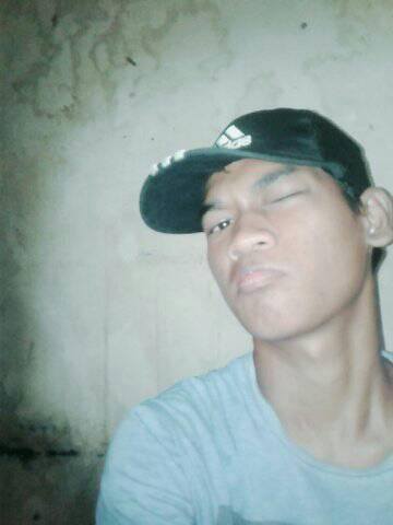 mtreall04's tweet photo. Pilihlah orang-orang yg takut kehilanganmu, membanggakan kamu didepan  teman-temannya, dan selalu bahagia ketika kau mengucap rindu. https://t.co/TpQP5Tff3Z