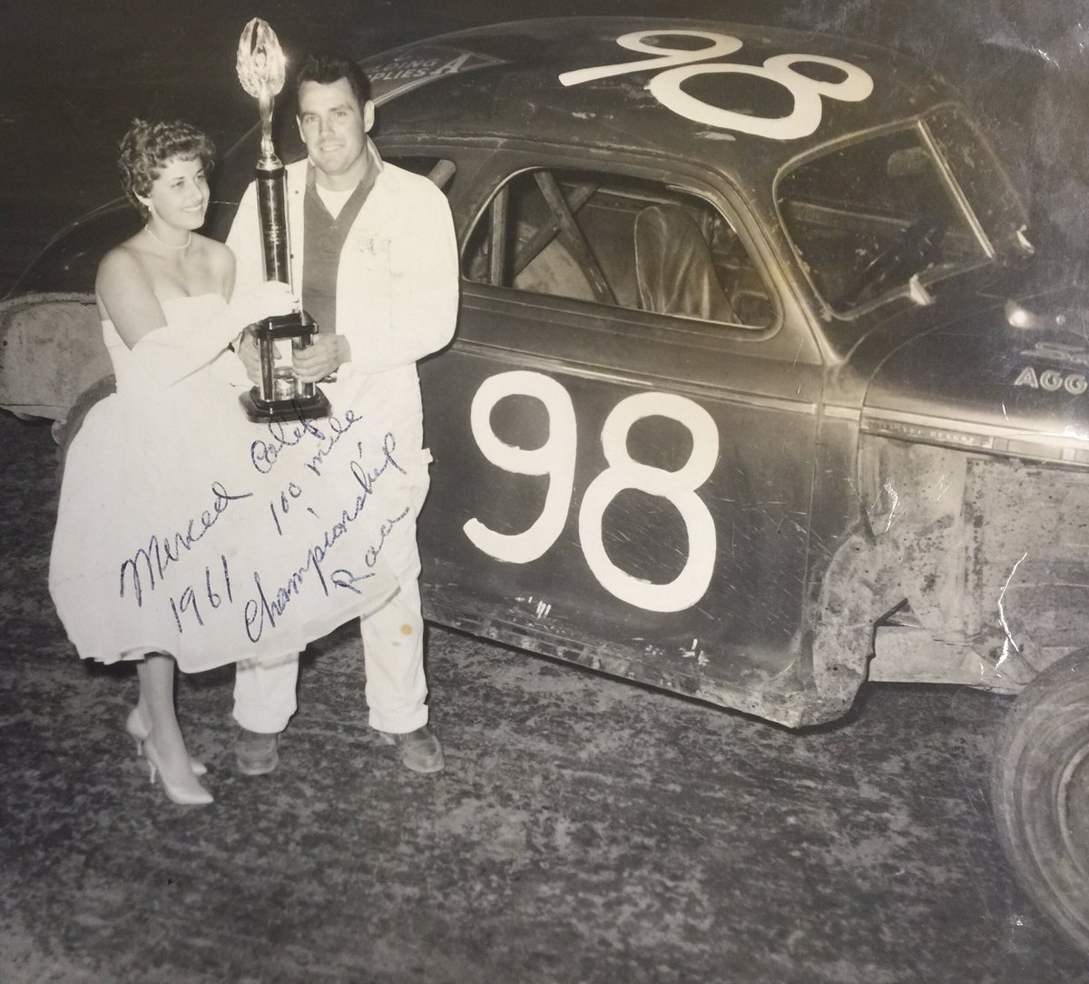 NegreNorman's tweet photo. My dad passed away three years ago today thanks for the memories we still have#RIP #miss him every day https://t.co/KquvfQiOYS
