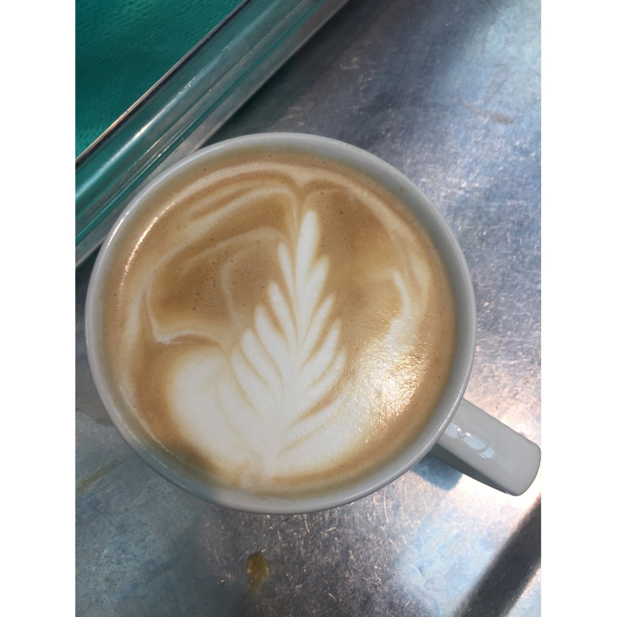 Come and try our beautifully hand crafted flat whites made by our baristas! #starbucks #flatwhite #chelmsford #coffee #coffeart 🌿🌿