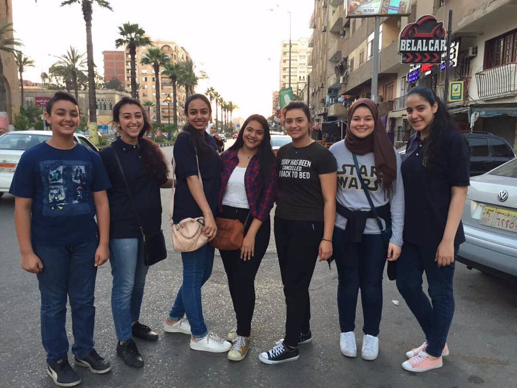 InteractClub_PS's tweet photo. "The best way to cheer yourself is to cheer someone else up."๐
#ramadan #serviceaboveself #interactforachange https://t.co/vfMWjTX5Vv