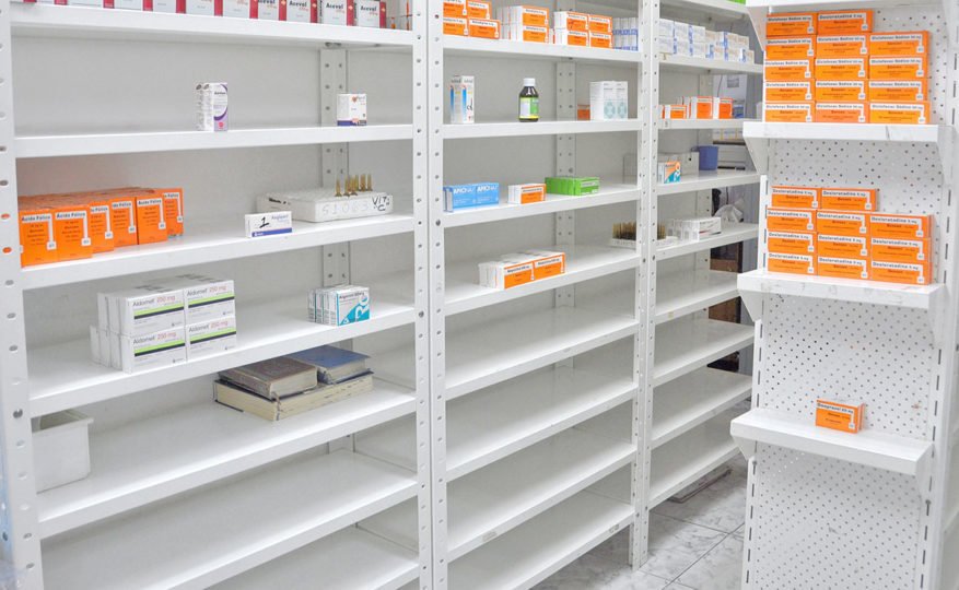 CaraotaDigital's tweet photo. La realidad farmacéutica en #Venezuela https://t.co/9hsA5U2HFh  https://t.co/yfnqG0gEfW
