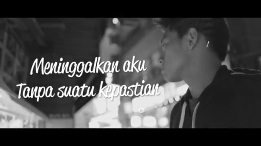 rika_rikamelia's tweet photo. Lagu nya pas kena di hati ald @AlvaroMaldini1  #BiarAkuYangPergi https://t.co/bp9tVliic2