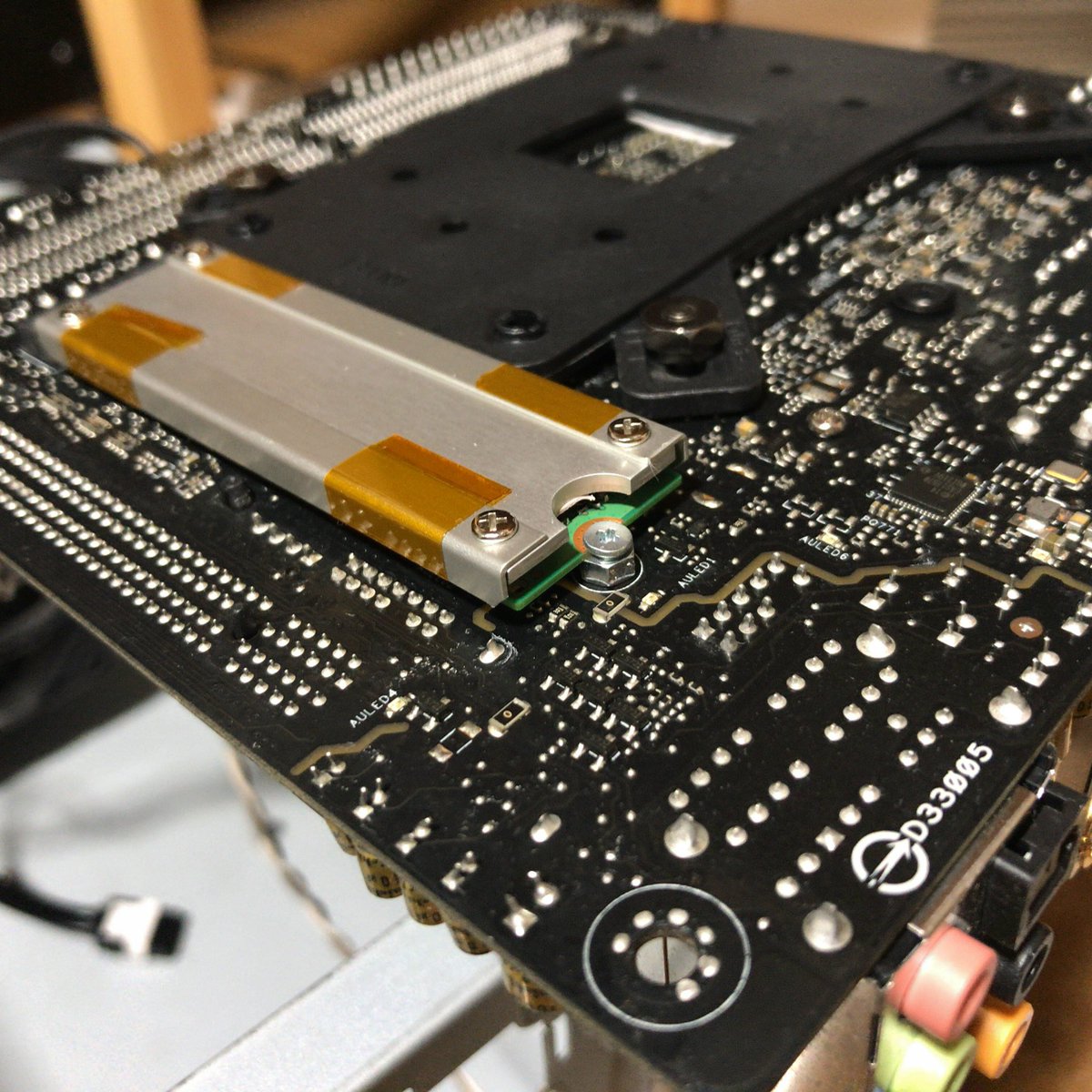 R Sato 佐藤 玲 Pcの掃除おわりー Mini Itxマザーの裏にあるm 2 Ssdにヒートシンクを付けたよ R Sato 佐藤 玲 Pcの掃除おわりー Mini Itxマザーの裏にあるm 2 Ssdにヒートシンクを付けたよ