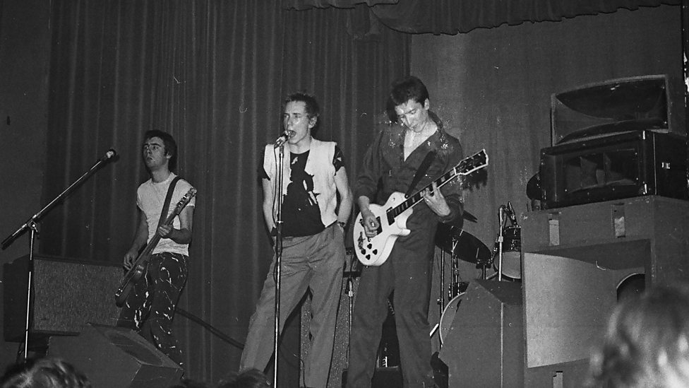 punktastic's tweet photo. INTERVIEW: Pete Shelley recalls how the Sex Pistols brought punk to Manchester 41 years ago today and changed it all
https://t.co/Uy1xviaVls https://t.co/nJXRrgxE8c