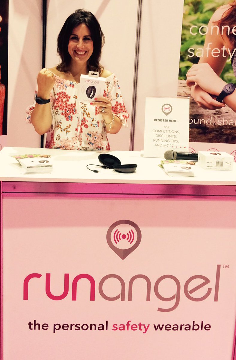 Delighted to meet with TV Presenter <a href="/KennedyLucy/">Lucy Kennedy</a> of Living with Lucy <a href="/womansworldno1/">Womans World Event</a> at our stand today.