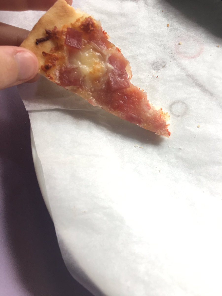 -¿Me das pizza? 
-Sí, toma