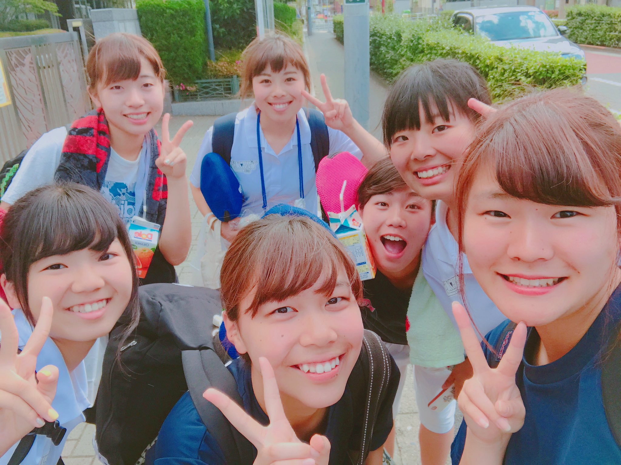 C O N A M I June 3rd 戸塚高校ラクロス部を引退しました 戸塚入って15期のみんなとラクロスできて 16期と仲良くなれてみんなで同じ目標目指せてすごく楽しかった もう部活 がないなんて信じられないけど 今までありがとうご C O N A M I June 3rd 戸塚高校ラクロス部を引退しました 戸塚入って15期のみんなとラクロスできて 16期と仲良くなれてみんなで同じ目標目指せてすごく楽しかった もう部活 がないなんて信じられないけど 今までありがとうご