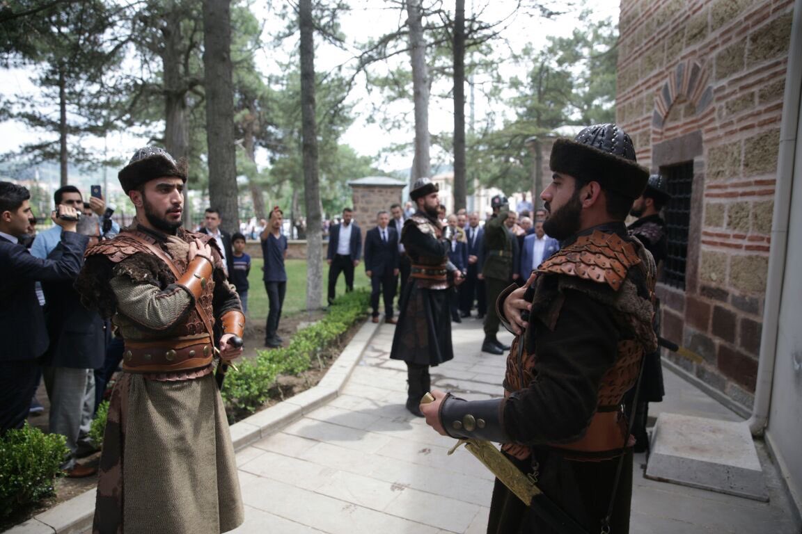 Bilecik Söğüt'te, bir obadan cihan devletine giden yolda toprağa tohumu serpen alperenler serdarı Ertuğrul Gazi’nin kabrini ziyaret ettik.