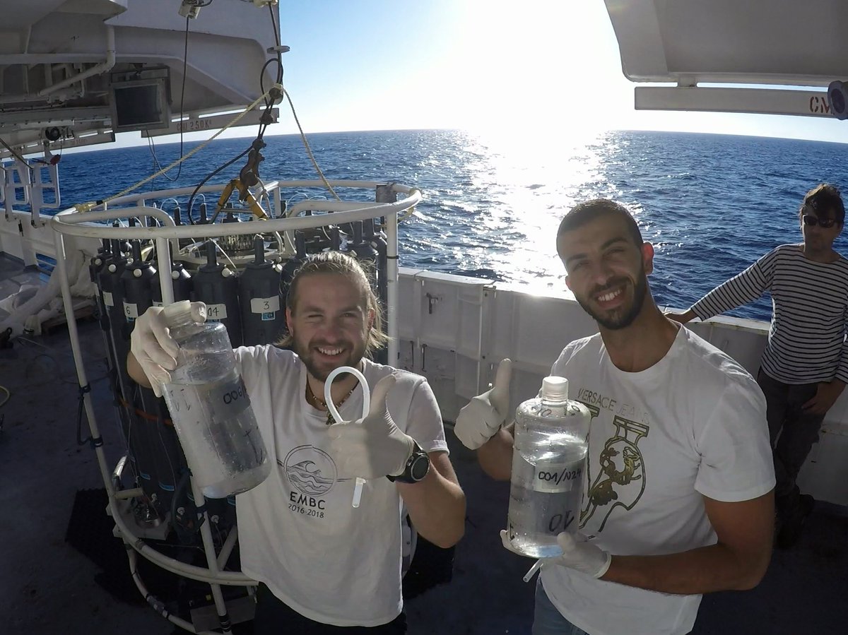 peacetimecruise's tweet photo. Samir & Chris (@chris_stolpe) from @obsOOV are effective scientists for biogeochemistry measurements with contagious good humour! #MerMEx https://t.co/NCXHCR4Ju3