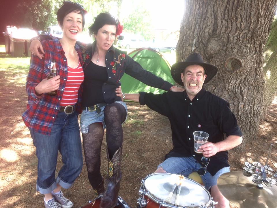 Lil_LostLou's tweet photo. #RedRoosterFest WAS AMAZING THANK YOU EVERYONE INVOLVED . ..and particularly @MuleFreedomPR for getting us on there xx https://t.co/6H0L9LgKOF