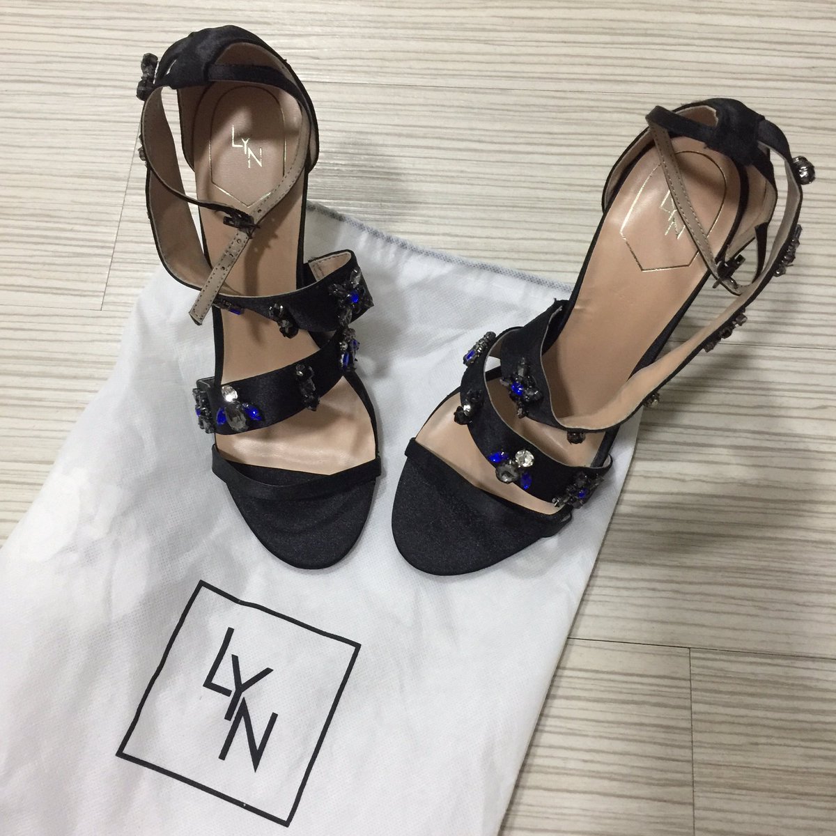 ClosetStyles tweet media