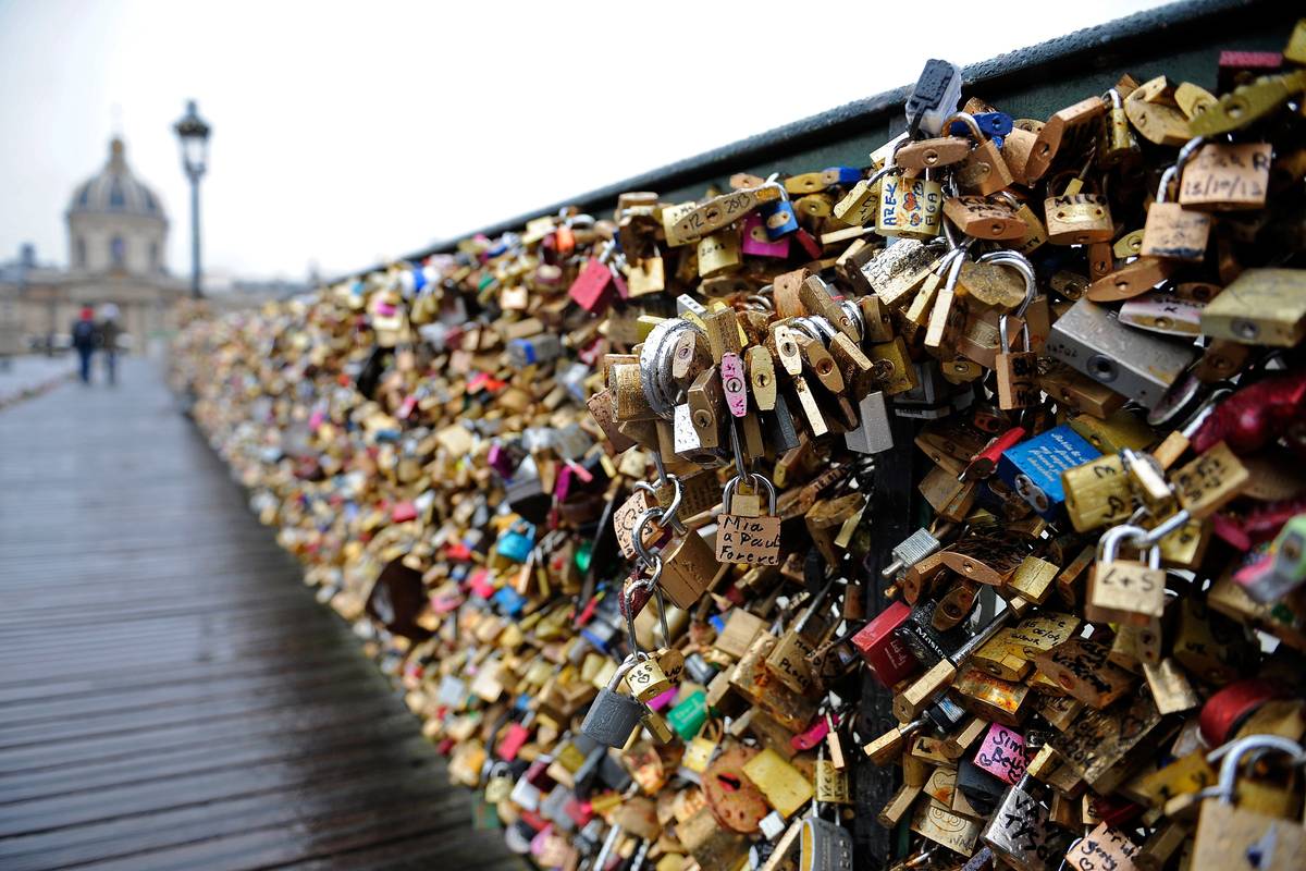 orgparistours's tweet photo. Lock Your Love

#paris #pariswalking #europetours #paristours #guide #parisguide
#discover #experience #parislove

https://t.co/k9Vqfv6SaO https://t.co/ZiAzgPuxMr