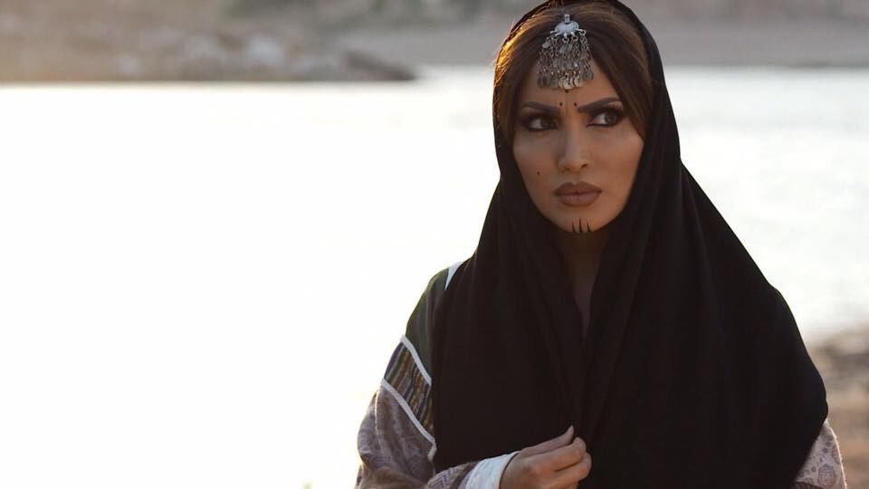 nesrentaefc's tweet photo. • جميلة و كأن ورد العالم مُلتف حولها 📄💛'
#نسرين_طافش 
#العقاب_والعفراء  
@NESREENTAFESH https://t.co/itbbN5WCcF
