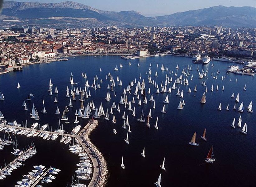 nauticalportal's tweet photo. #REGATTAS #Croatia
⛵️ #Fiumanka
⛵️ #EasterRegatta
⛵️ #LatinskoIdro #LateenSail
⛵️ #Mrduja
#sailing
#regatta
#sailracing
#nauticalportal https://t.co/xNYss5HeYD