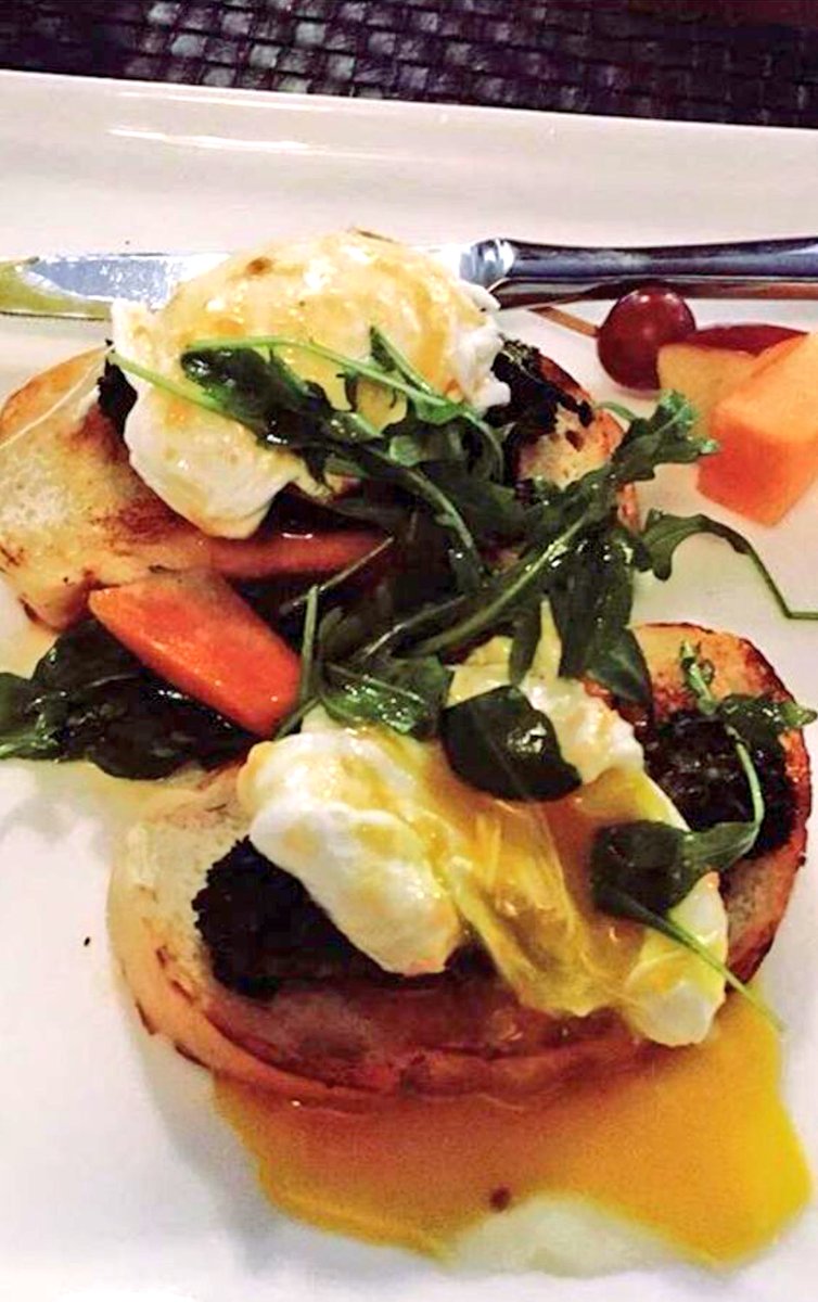 Rise and shine -- it's almost brunch time. 🍴 

📷: Friya B.