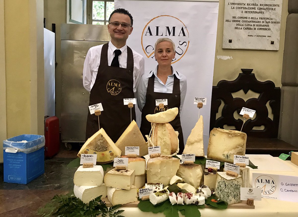 Alma_School's tweet photo. Il patrimonio caseario italiano trionfa a #AlmaCaseus @GolaGolaFest #almaschool https://t.co/b2dfkD0gem