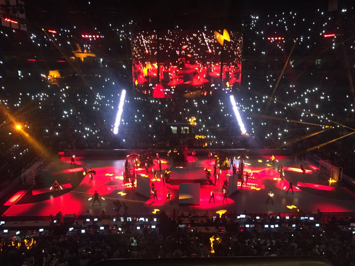 Our best show is done #ehf #ehffinal4 #lightshow #OpeningCeremony <a href="/Sky_AlexB/">Alexander Bonengel</a> did you like it?