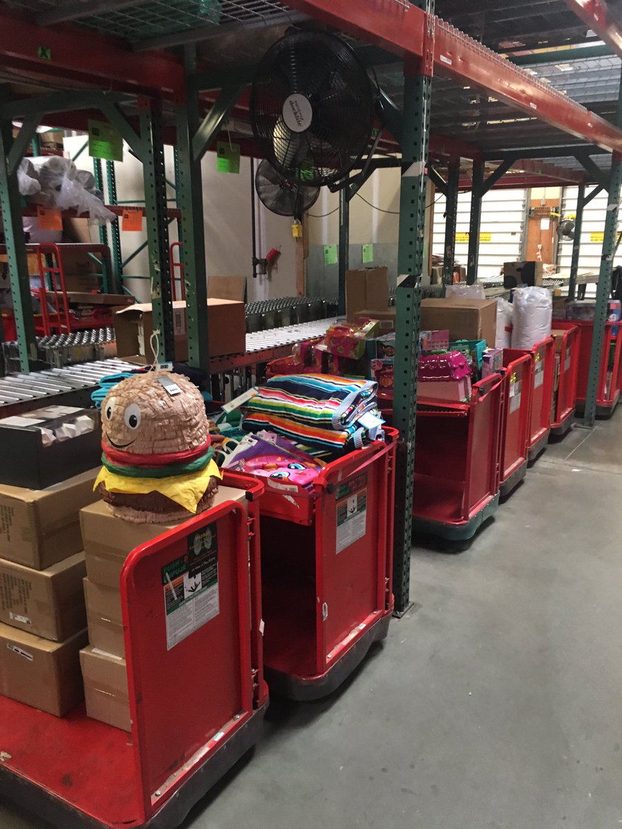 BrandonL_Burch's tweet photo. We'll take an extra 8 tubs to start the day! #1364style #FillTheFloor #hamburglar https://t.co/dasFCjsXGF