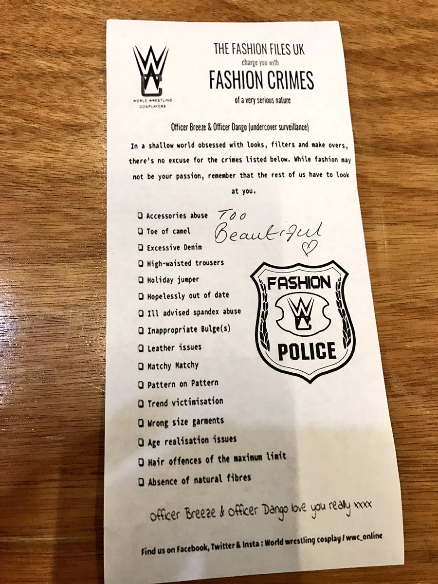 Just got busted by the #FashionPolice at <a href="/swindoncomiccon/">swindon-comic-con</a>. Crime? "Too beautiful"! 😱🚓🚨<a href="/MmmGorgeous/">Breeze</a> @WWEFandango <a href="/Wwc_Online/">WWC</a>